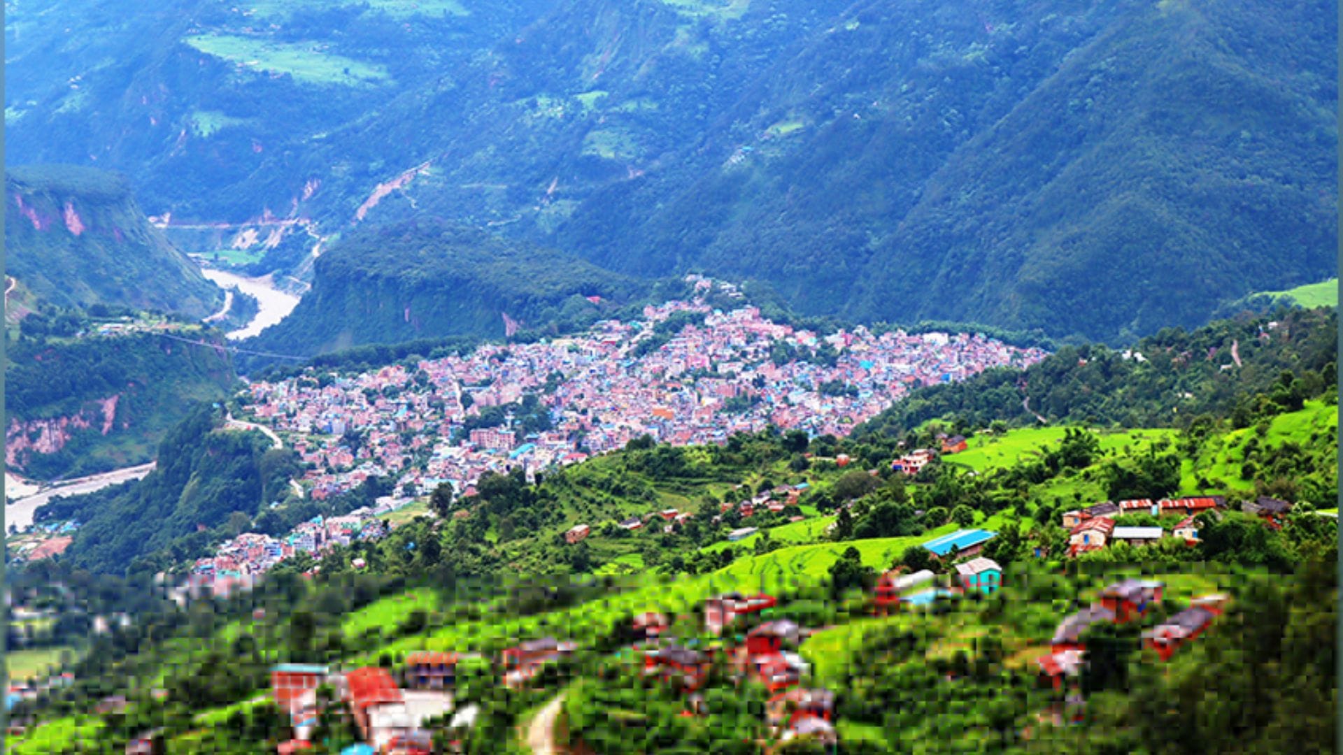 मुक्तिनाथबाट फर्किने भारतीय पर्यटकले बागलुङमा बढाए चहलपहल