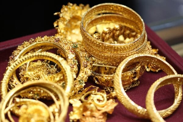 सुनको मूल्य तोलामै २ लाख ५८ हजार पुग्यो