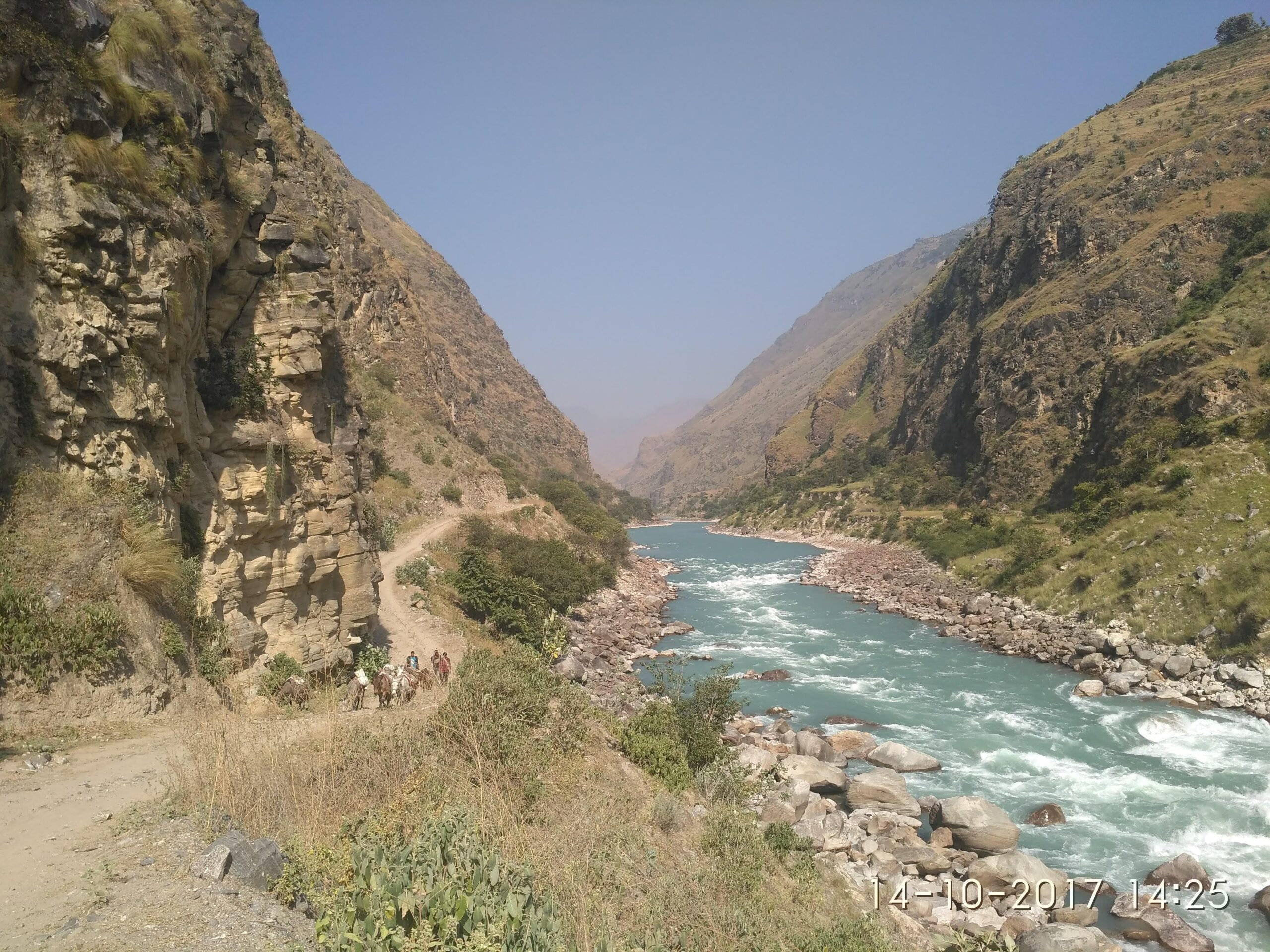 फुकोट कर्णालीमा सर्वोच्चको कडा आदेश: बिजुली हिस्सा बढाउन पुनः वार्ता, १२ महिनाभित्र संशोधित कार्यतालिका पेस गर्नुपर्ने