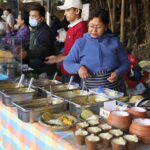 ले शेर्पा शनिबार मार्केटमा स्थानीय उत्पादन र स्वाद नेपाली देखि विदेशी पर्यटकहरुको भीड