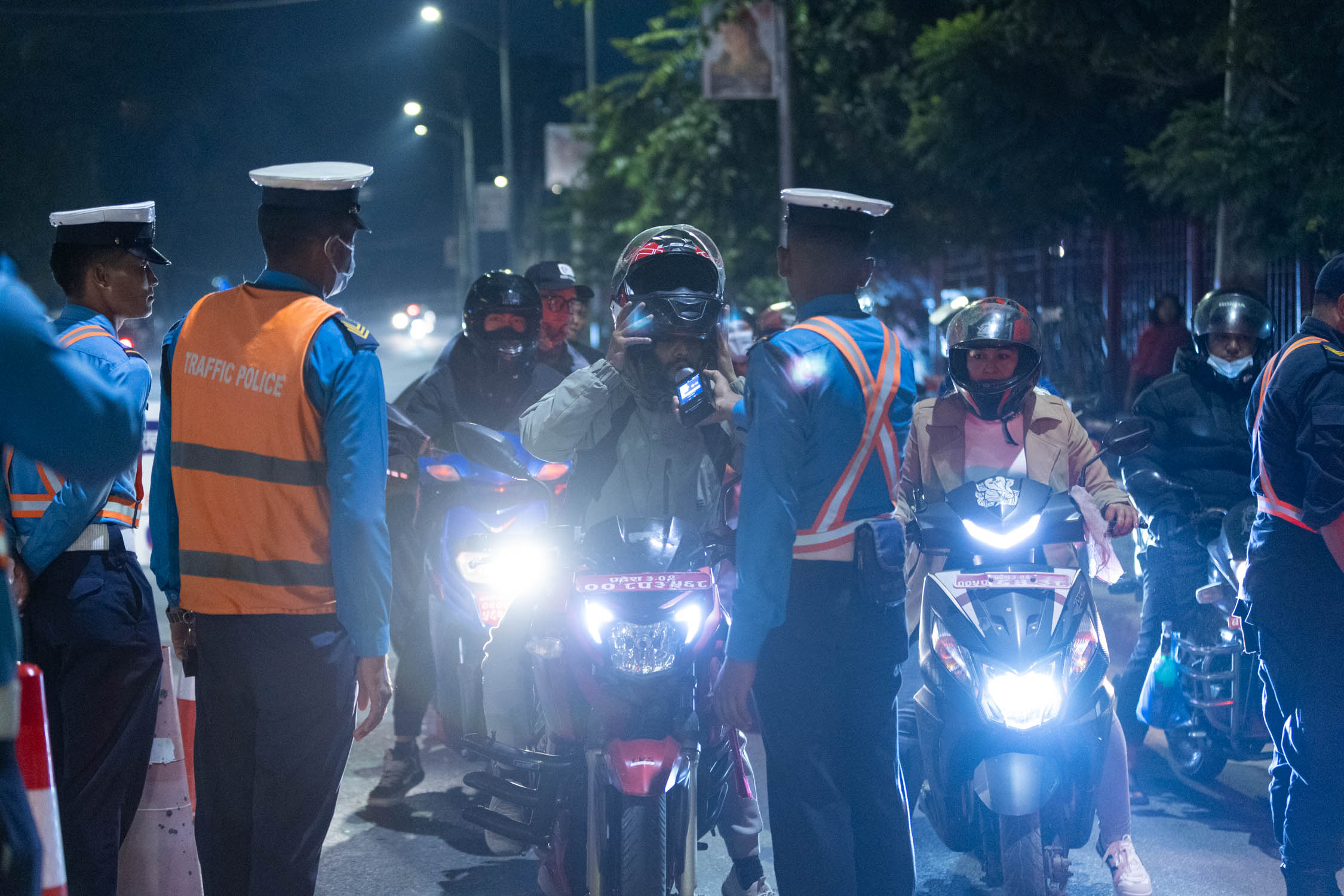 ट्राफिक कारबाहीबाट एकैदिन २१ लाख ४० हजार रुपैयाँभन्दा बढी राजस्व संकलन