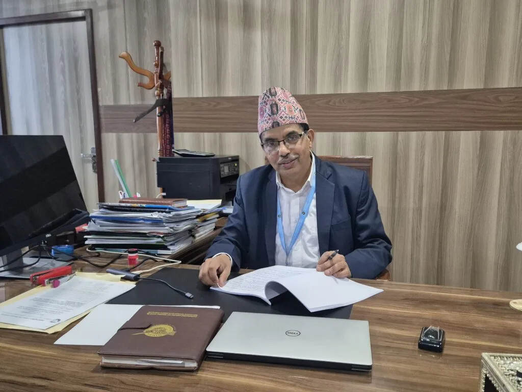 ९४५ रुपैयाँको जागिरदेखि जलविद्युत लगानीको ‘क्याप्टेन’सम्म: एक इमानदार प्रशासकको कथा