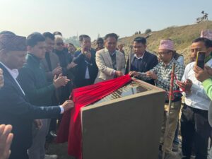 मन्त्री कुलमानले गरे १५ करोड ७४ लाखमा बनेको बर्दिया—कैलाली जोड्ने दौलतपुरघाट पुलको शिलान्यास