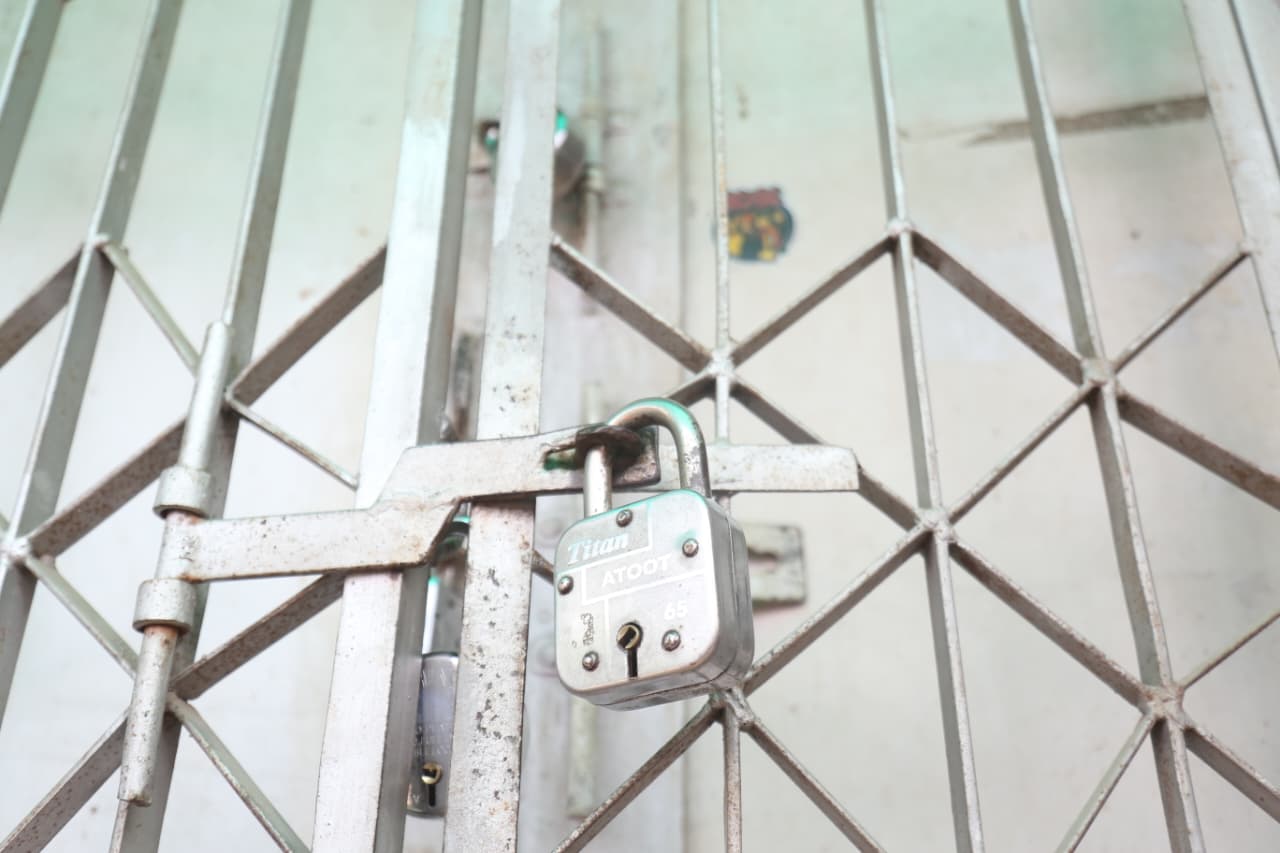 भृकुटीमण्डपको भाडा नतिरेका २० संरचनामा समाज कल्याणको ताला