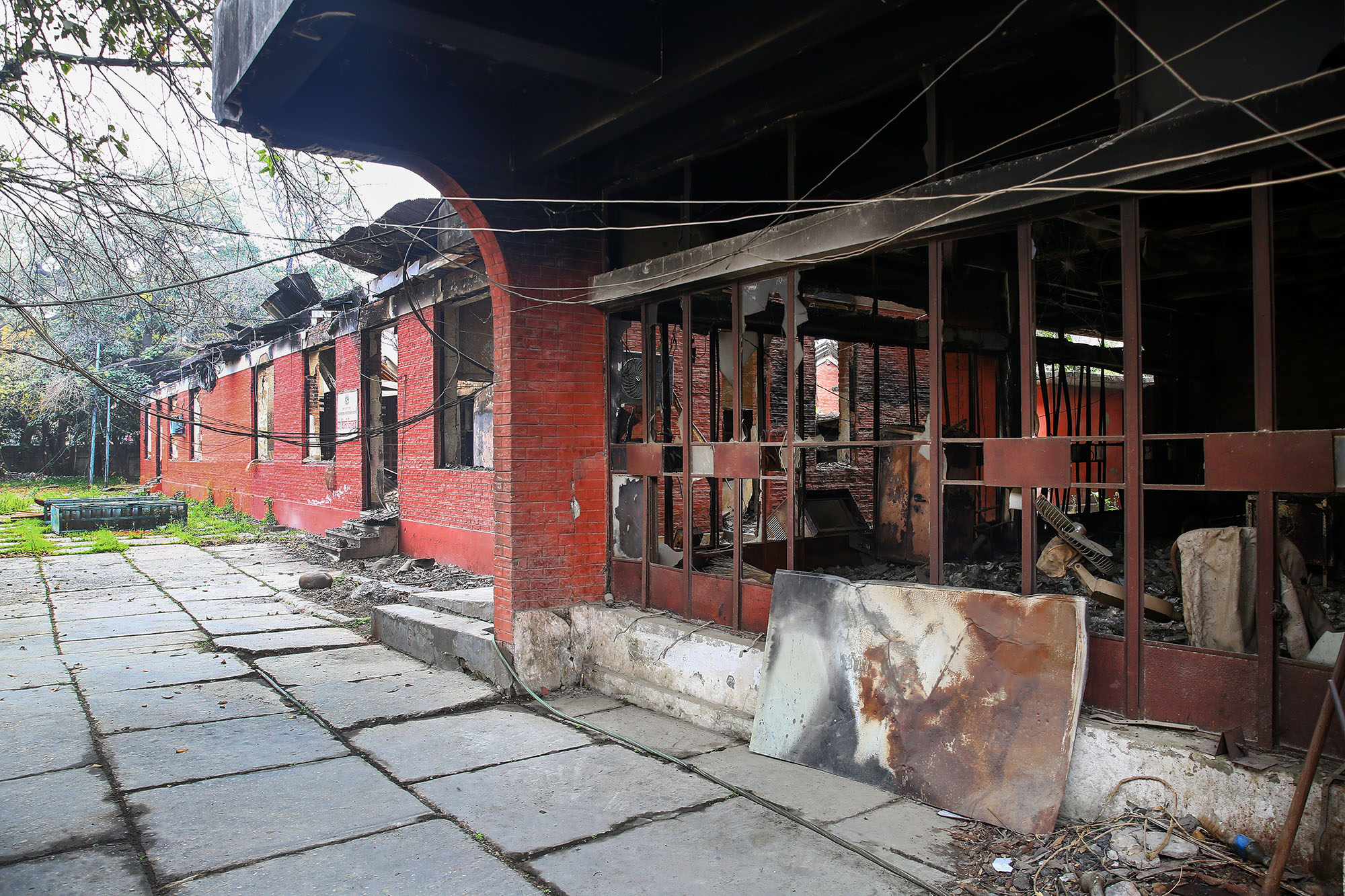 तस्बिरमा हेर्नुस् जनकपुर चुरोट कारखानाको अवस्था