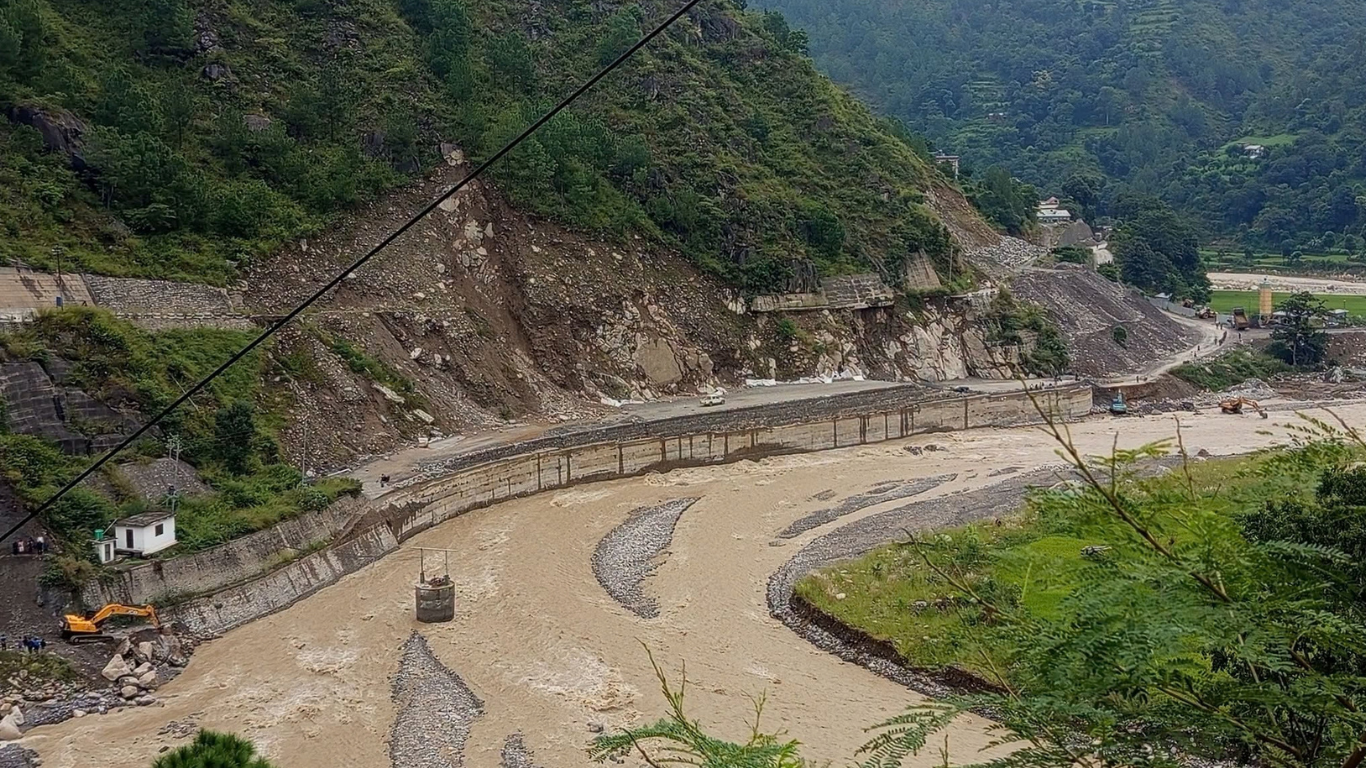 सञ्चालनमा आयो बीपी हाइवे , साना गाडी मात्रै चल्ने