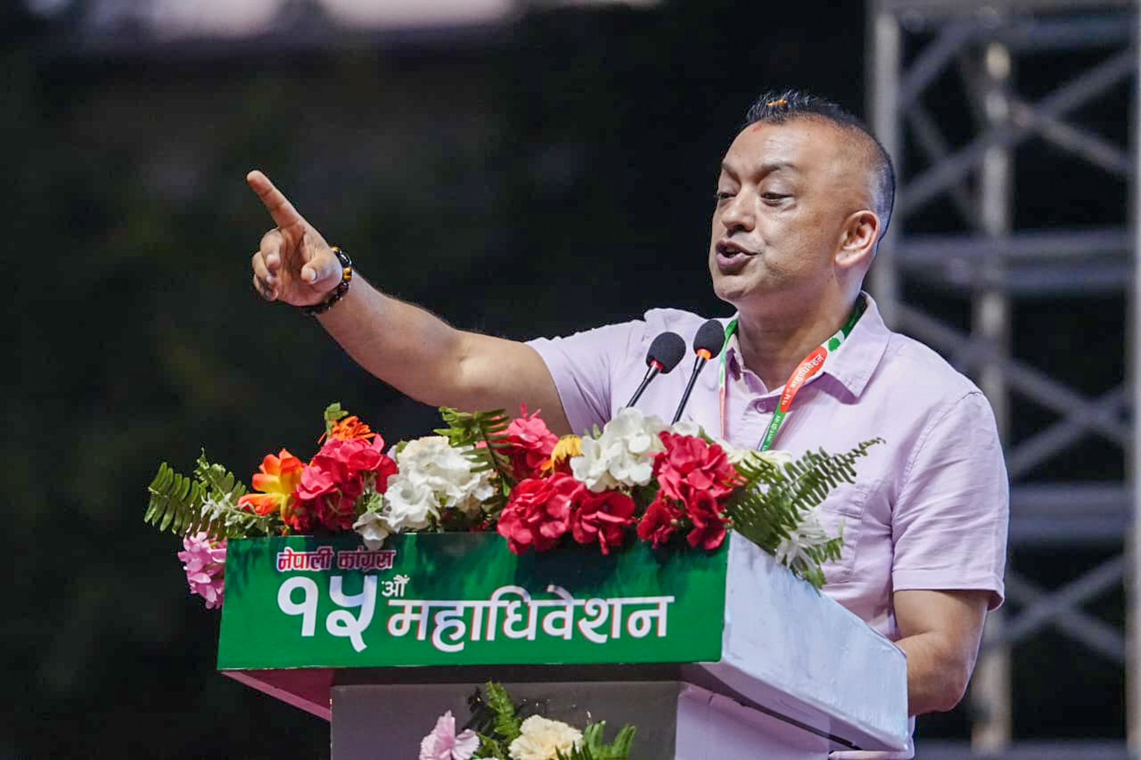 ‘खुल्लामञ्च खुल्दा संसद बन्द छ, पार्टी बन्द छ, त्यसैले देशलाई खुलामञ्च चाहिएको छ’-गगन थापा